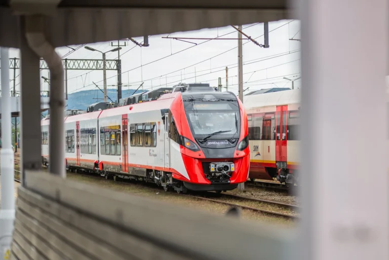 Zdjęcie pociągu typu 36WEhd